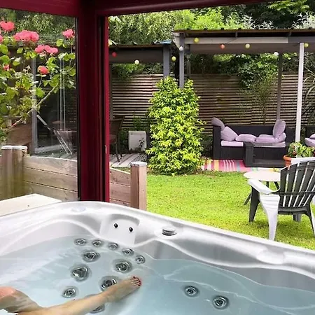 Appt Dans Maison D'architecte, Spa, Piscine & Jardin 아파트 Soucelles