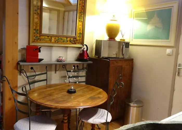 Appt Dans Maison D'architecte, Spa, Piscine & Jardin アパート