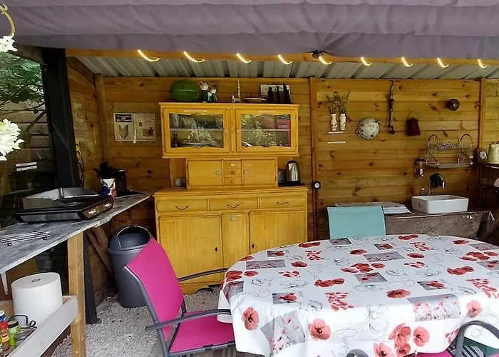 Appt Dans Maison D'architecte, Spa, Piscine & Jardin アパート *