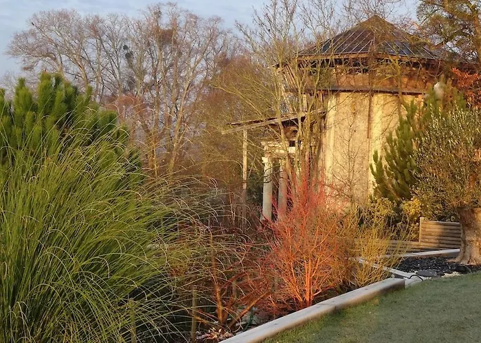 Appt Dans Maison D'architecte, Spa, Piscine & Jardin アパート *