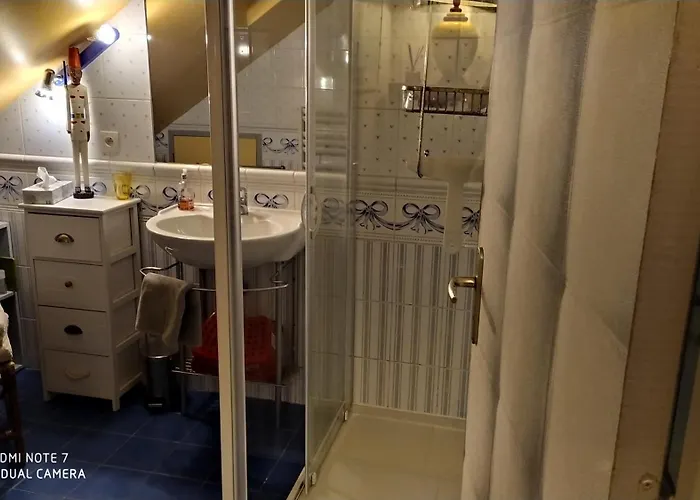 Appt Dans Maison D'architecte, Spa, Piscine & Jardin * Soucelles